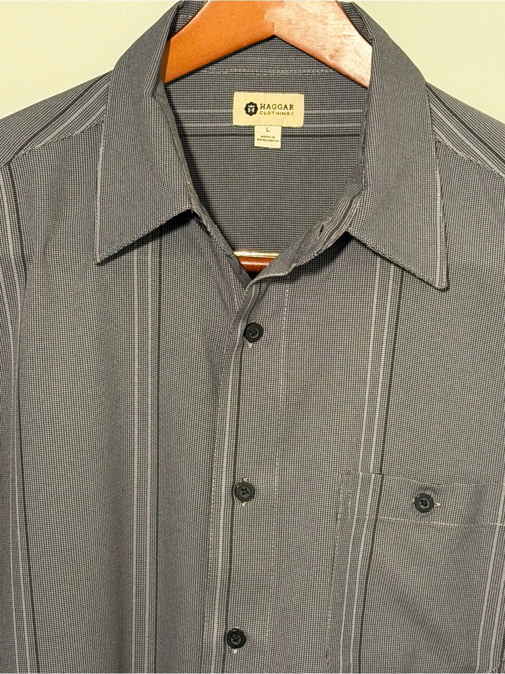 Haggar Men's Gray Pinstripe Button-Down Island Inspired Camp Shirt